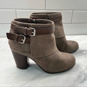 Womens 7.5 Madden Girl Dylann Ankle boots